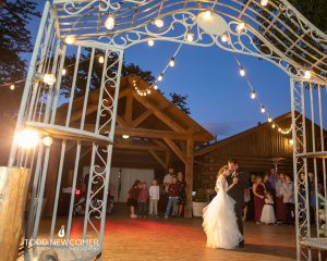 ellis ranch couple dance - Ellis Ranch Wedding and Event Center