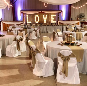 Loveland Wedding site inexpensive wedding venues - table setup